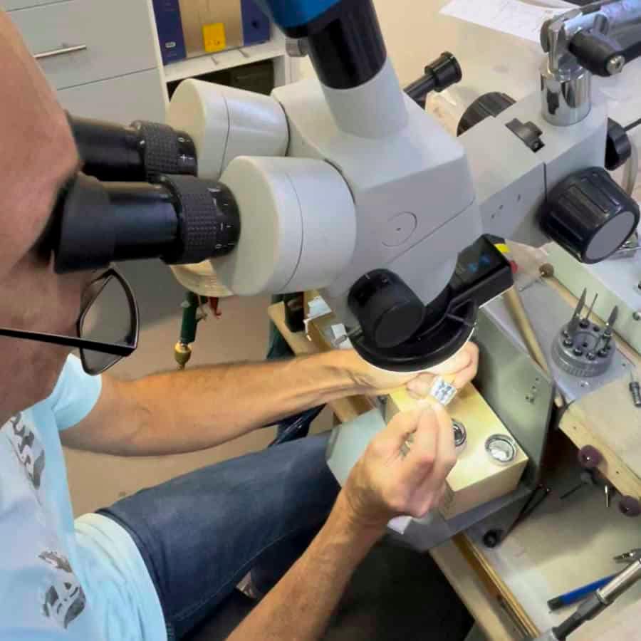 TCB Elvis Costum Ring working on detail finish